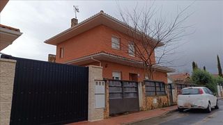 Chalet à Pelayos de la Presa