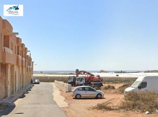 Local Comercial  Calle de priego de córdoba. Venta local en roquetas de mar almería