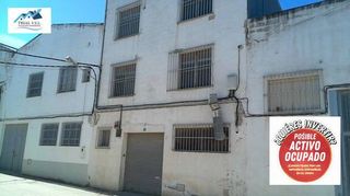 Pis  Avenida de jaén. Venta de comercial, piso y local comercial en torredonjimeno  ja