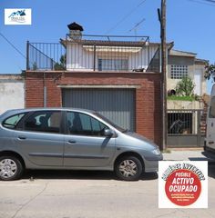 Casa  Calle de l'alzina. Venta casa en lliça d amunt  barcelona