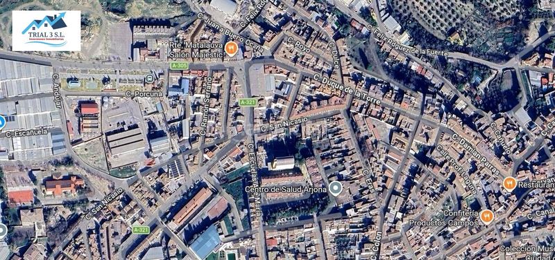 Foto 0d324e80-cfc5-4270-adf2-a295241452db. Aparcament cotxe a Arjona