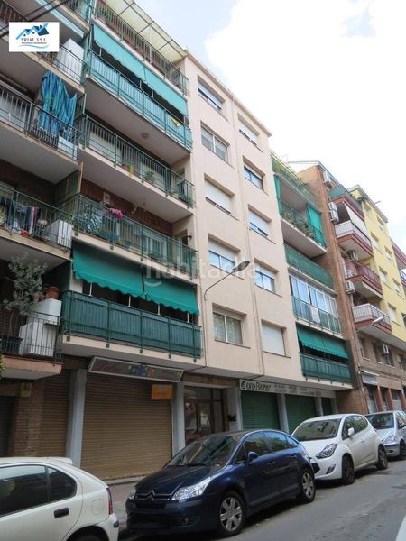 Foto 30bbc8e3-7d00-4eb2-a19f-84c99e5960ae. Local comercial a Centre Viladecans
