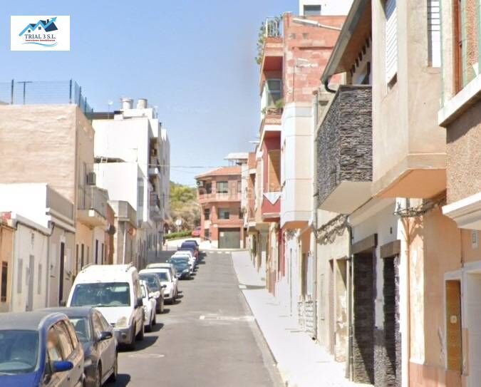 Foto 9d5ab0ff-7d01-49cb-9ee0-9c9eda5d3a43. Casa a Almenara
