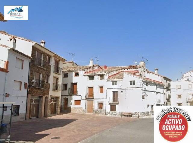 Foto e5032c4a-41de-494a-af82-84e8fb8518ca. Casa amb aparcament a Benafer