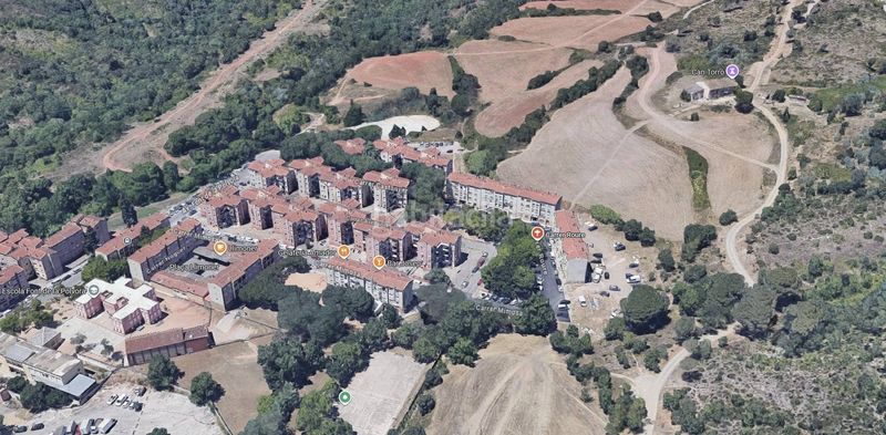 Foto f73c23e5-ced6-42fd-8230-94e0f8055269. Pis a Vila - roja Girona
