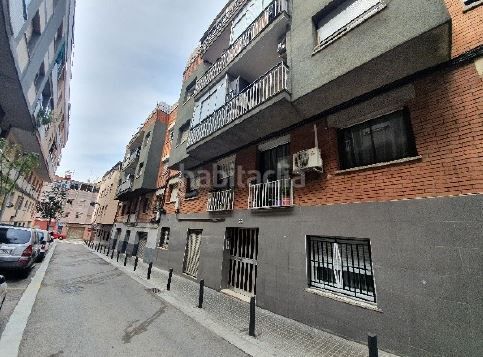 Foto 064adfad-a3e2-40b0-ae6c-14ff7b50e8e4. Apartament a Lloreda Badalona