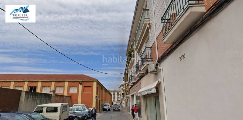 Foto 0289c19a-ed41-499d-96a1-847022c19e64. Aparcament cotxe a San Francisco Lucena