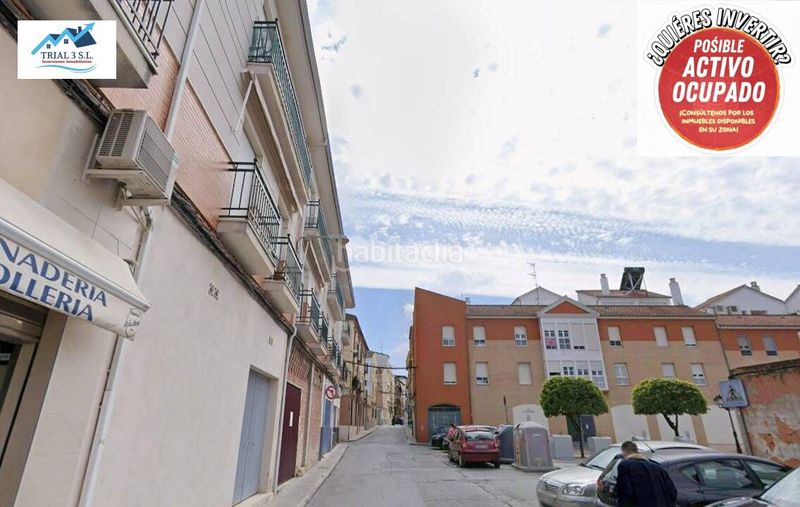 Foto ac7cddb6-0fba-477b-8155-c4a98a1e625a. Aparcament cotxe a San Francisco Lucena