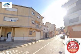 Flat  Calle remigio benito. Venta de piso en turís valenciavalència
