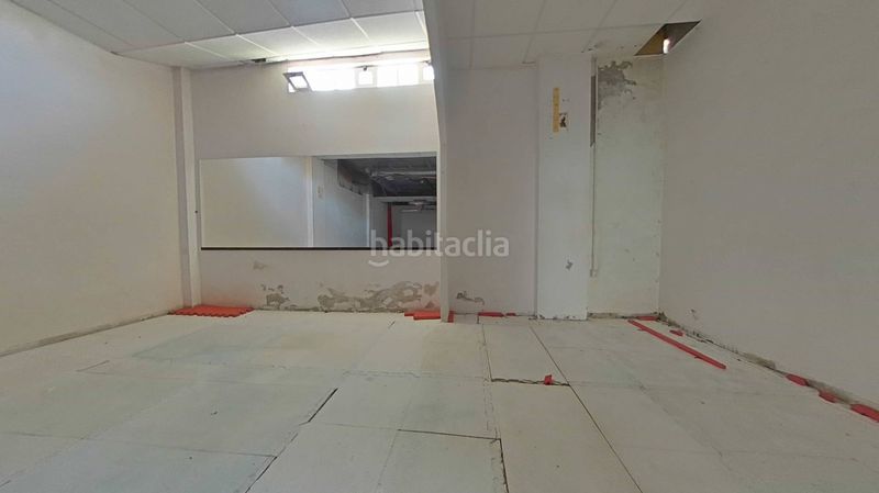 Foto 50f8e962-ab88-4f20-8f30-b44c60f21716. Local comercial a Melide