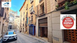 Local Comercial  Calle de la chapinería. Venta de 3 locales en  toledo
