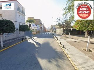 Pis  Calle uruguay. Venta de piso en san juan de aznalfarache, sevilla.
