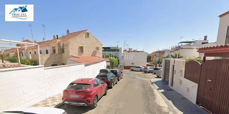 Foto da9603a2-b21c-40b0-996e-e3508ea4c8b9. Casa amb piscina a Centro Bormujos