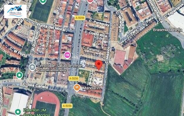 Foto 913f0691-7d6d-4d2d-9038-78843a030776. Casa adossada amb aparcament a Lepe
