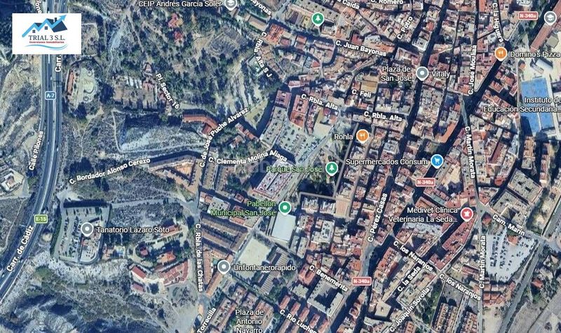 Foto 4d924316-710d-4982-ba68-f7fa6dde161e. Aparcament cotxe a San José Lorca