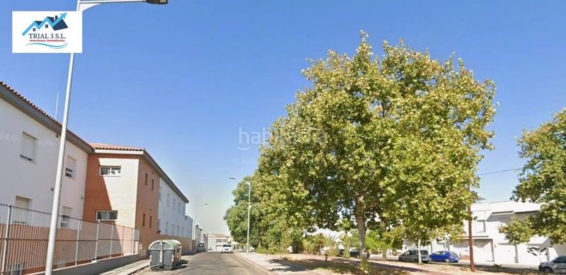 Foto 0212c70c-9a86-4806-96cb-ae8d4093f27e. Pis amb piscina a Las Torres - Constelaciones Utrera