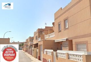 Casa  Calle leonardo vinci (r). Venta de casa de roquetas de mar  almería