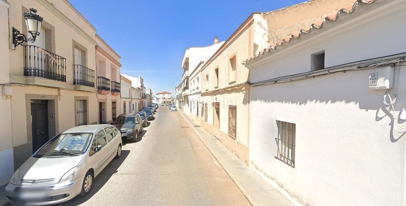 Foto 2a593e0e-170c-48b1-ba43-0d65dd0cb9da. Casa adossada a Guareña