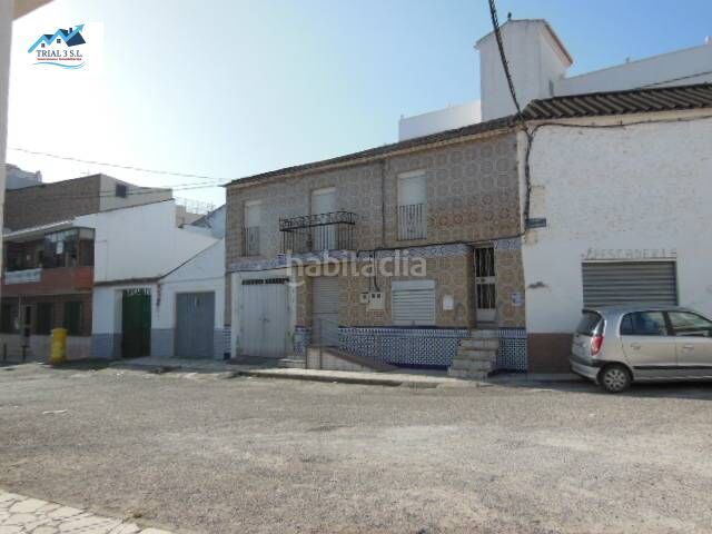 Foto adc56075-3388-4fe1-b72c-d2e4d095c0dc. Casa adossada a Láchar