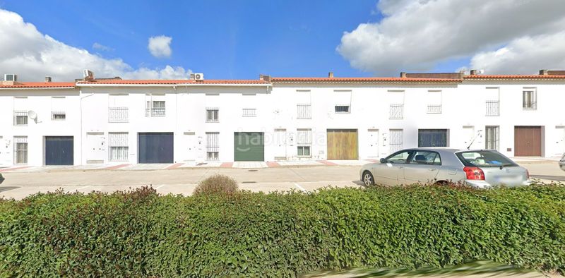 Foto 62f03205-d819-4261-96e3-3e862ce7f21b. Casa adossada a Llerena
