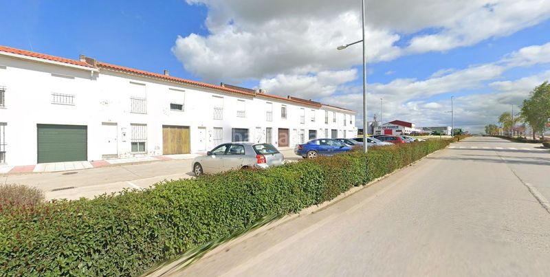 Foto 8ace95d3-ba8d-4e4c-860c-6d605d9a01ca. Casa adossada a Llerena