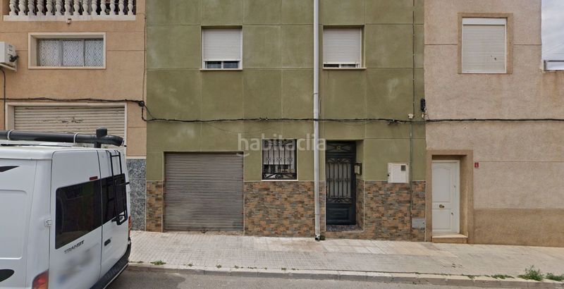 Foto 09b6da42-efc8-4a33-86ab-6aaf7c653f2b. Casa adosada en San Crispín-Huerta Nueva-Estación Elda