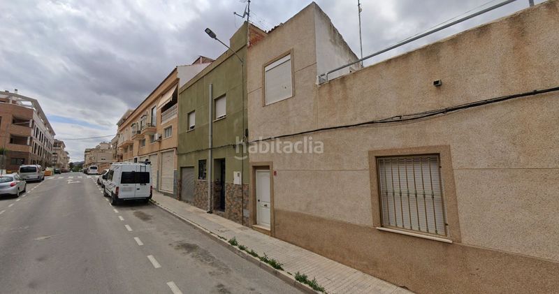 Foto 931c67f0-75c7-44a5-a356-ec7fc47f0d45. Casa adossada a San Crispín-Huerta Nueva-Estación Elda