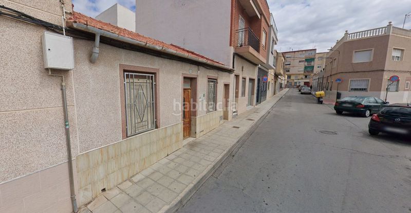 Foto abac8232-6a6d-437b-b9e5-cfd484835c8c. Casa adossada a San Crispín-Huerta Nueva-Estación Elda