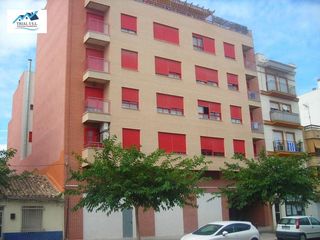 Local Comercial  Calle fuerzas armadas. Venta local  almacén en lorca murcia
