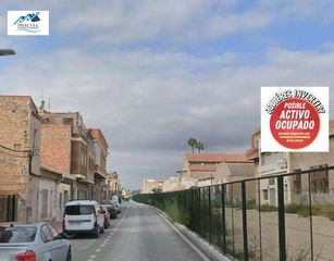Pis a Calle de Orilla de la Vía