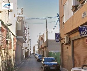 Aparcament cotxe a Calle Macario