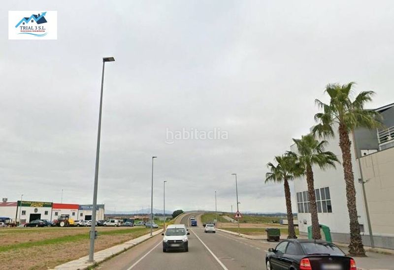 Foto 727e39ed-1c71-4ba8-8b1b-6ae2623c6216. Local comercial a Don Benito