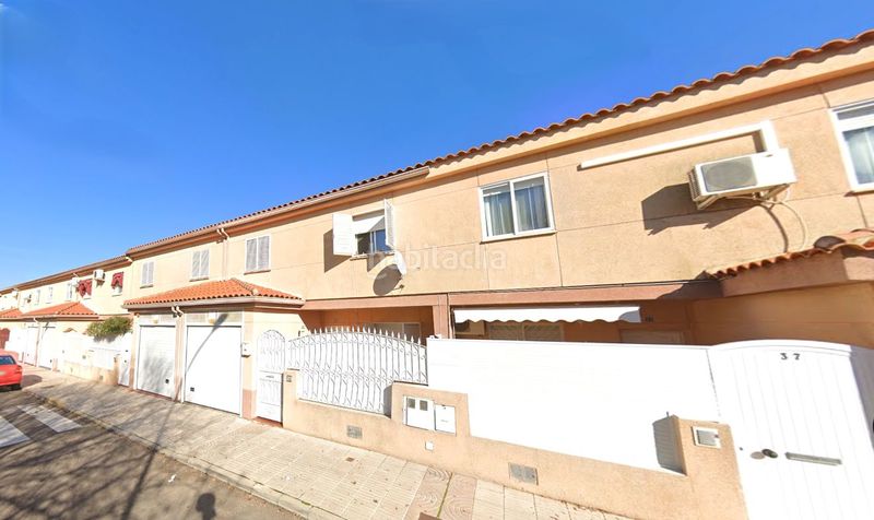 Foto 45969b97-8e3f-4ed1-aa3d-90633086a72a. Casa a Maria Auxiliadora - Barriada de Llera Badajoz