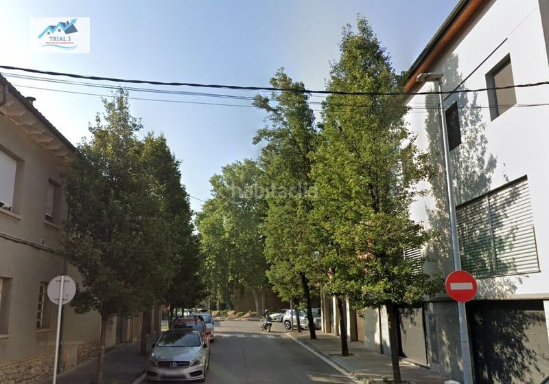 Foto d24b8efb-b443-49f7-8c02-f5e0452537d3. Edifici a Manlleu