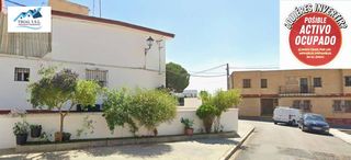 Casa in Lora del Río. Venta de casa en lora del río