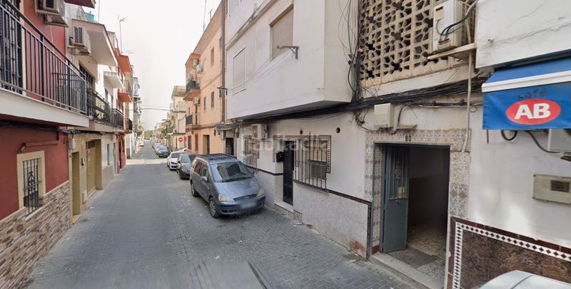 Foto f7b2f01f-75da-4c81-975e-c179a1c4c064. Casa a La Plata Sevilla