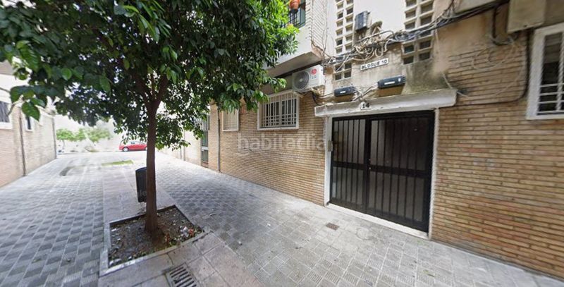Foto b1fa881e-d30d-47b1-b24d-e0dbe7f05479. Casa a Cruz Roja Sevilla