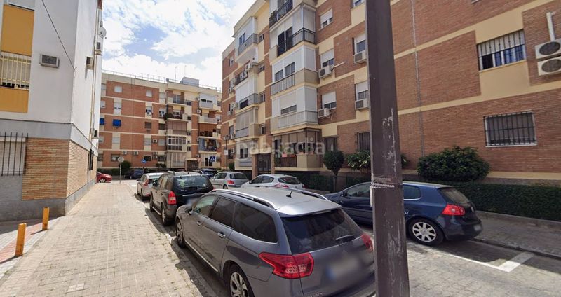 Foto e6abbc87-f880-4490-b154-0c9f461429ad. Pis a El Torrejón - El Cerezo Sevilla