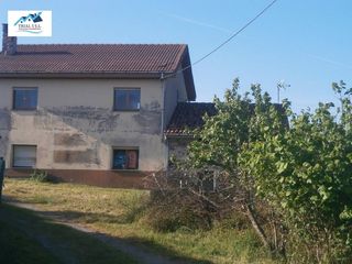 Haus  Calle marquès de villaviciosa. Venta casa en villaviciosa  asturias