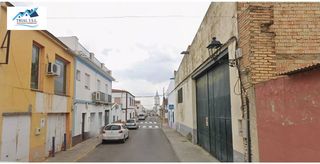 Haus  Calle menendez pidal. Venta de casa en pilas.