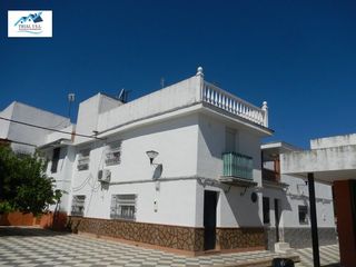 Casa  Calle cristo de la vera-cruz. Venta casa en tocina sevilla