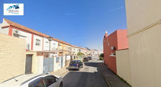 Casa  Fuente (la). Venta de casa en benacazón