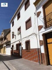 Pis  Calle alamos. Venta de piso en montejicar.