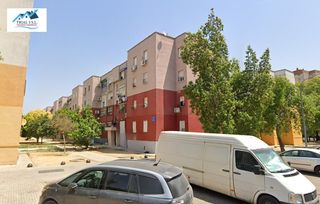 Etagenwohnung  Calle arca de la alianza. Venta piso en sevilla