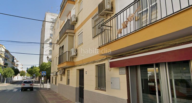 Foto 863ab224-40a1-4fe4-ae62-bfcbab1e5598. Piso venta piso en lora del rio sevilla en Lora del Río