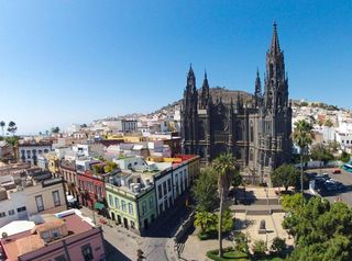 Appartement  San francisco javier. Venta de 8 pisos en aruca  las palmas