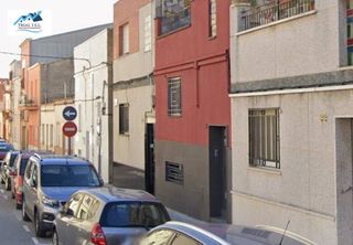 Casa a schiera  Carrer del estret. Casa adosada en terrassa barcelona