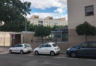 Pis  Calle tren changay. Venta piso en sevilla  garaje y trastero