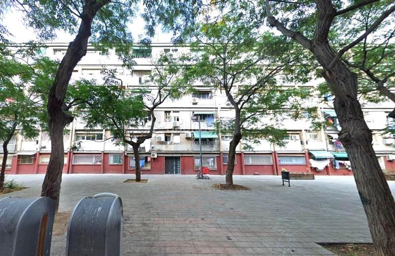 Foto b6aed754-8cd6-4296-a93f-9125628f4101. Piso venta de piso en calle teulada n 2 en Besòs - Maresme Barcelona