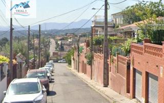 Maison  Calle petunia la. Venta casa en esparreguera  barcelona